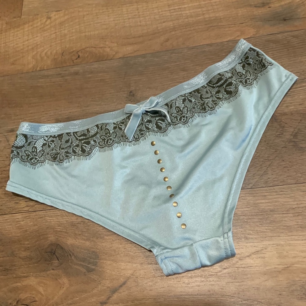 VS vintage blue bridal studded back lace panty